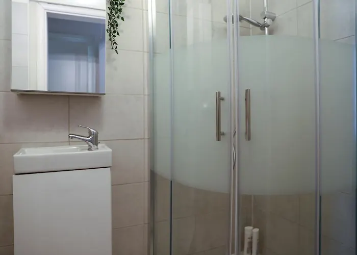 Apartment Spacious Apartment, 3 Min To U6 Alserstrasse *