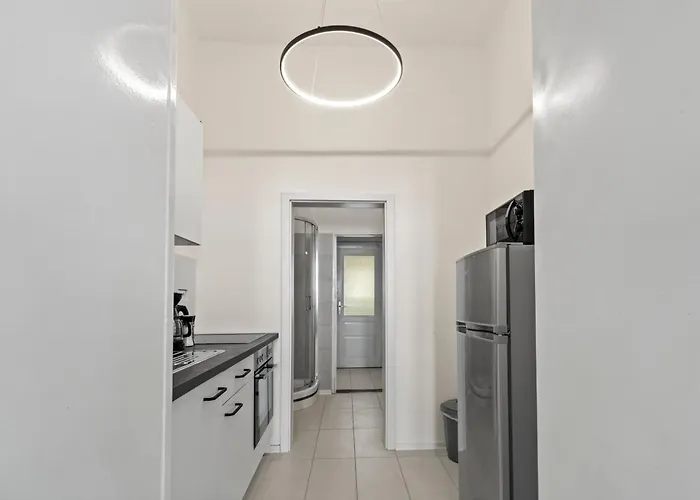 Spacious Apartment, 3 Min To U6 Alserstrasse Apartment