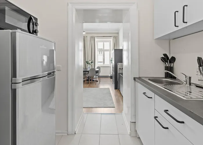 Spacious Apartment, 3 Min To U6 Alserstrasse Apartment Wien