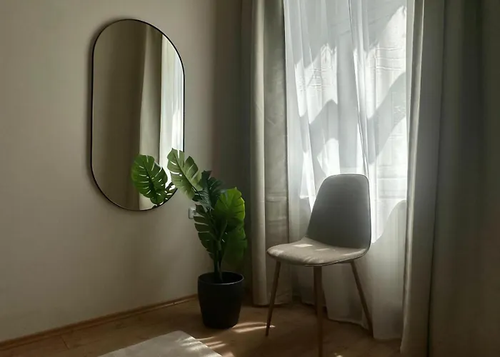 Spacious Apartment, 3 Min To U6 Alserstrasse Apartment *