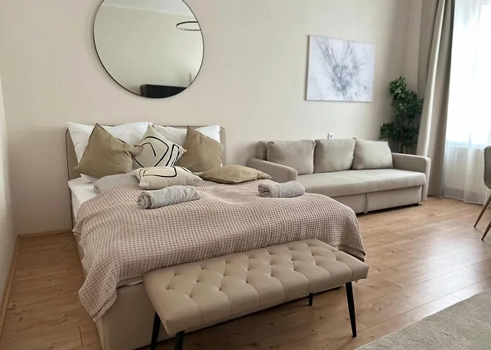 Spacious Apartment, 3 Min To U6 Alserstrasse Wien