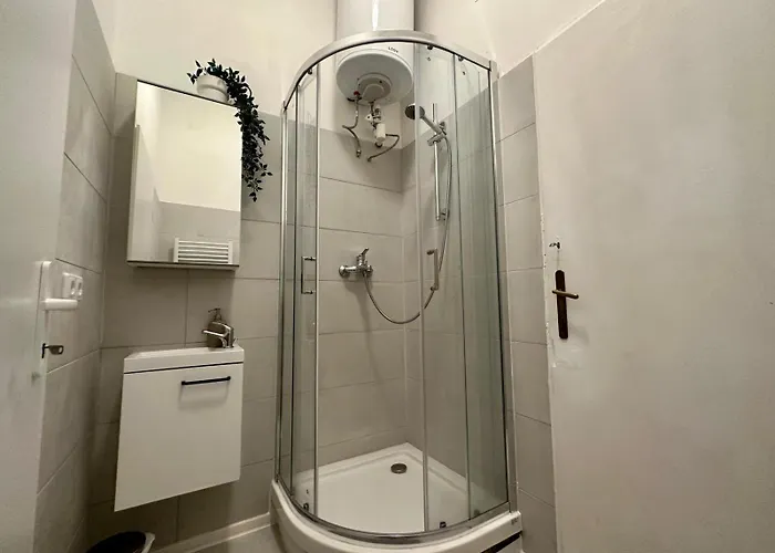 Apartment Spacious Apartment, 3 Min To U6 Alserstrasse