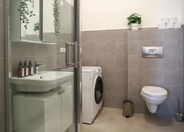 Spacious Apartment, 3 Min To U6 Alserstrasse *