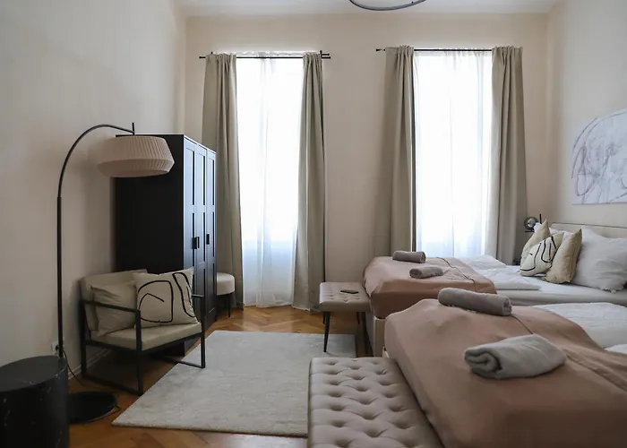 Apartment Spacious Apartment, 3 Min To U6 Alserstrasse Wien
